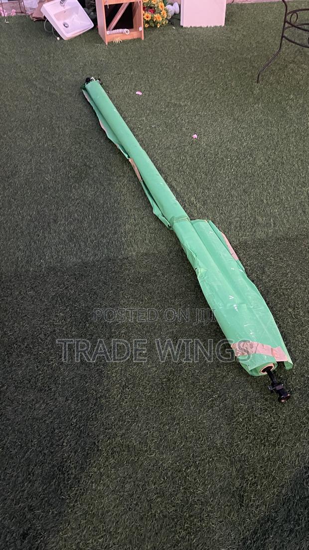 1 Used Green Backdrop for Sale photo 6