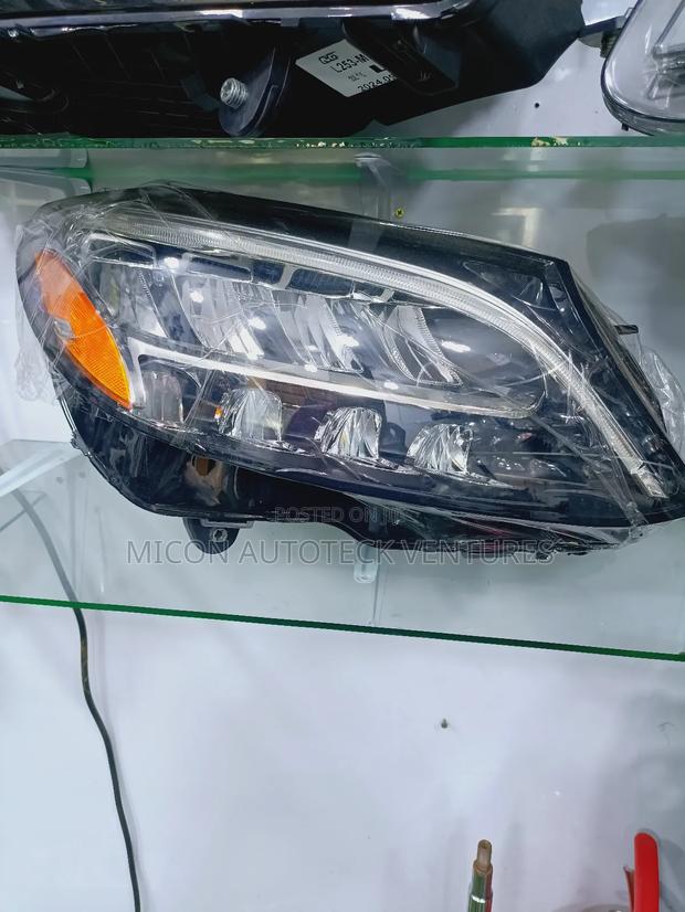 Mercedes Benz C300/C43 2019-2021 Headlight