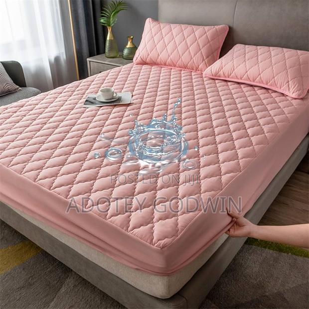 Waterproof Bed Cover (Double Bed Size) photo 3