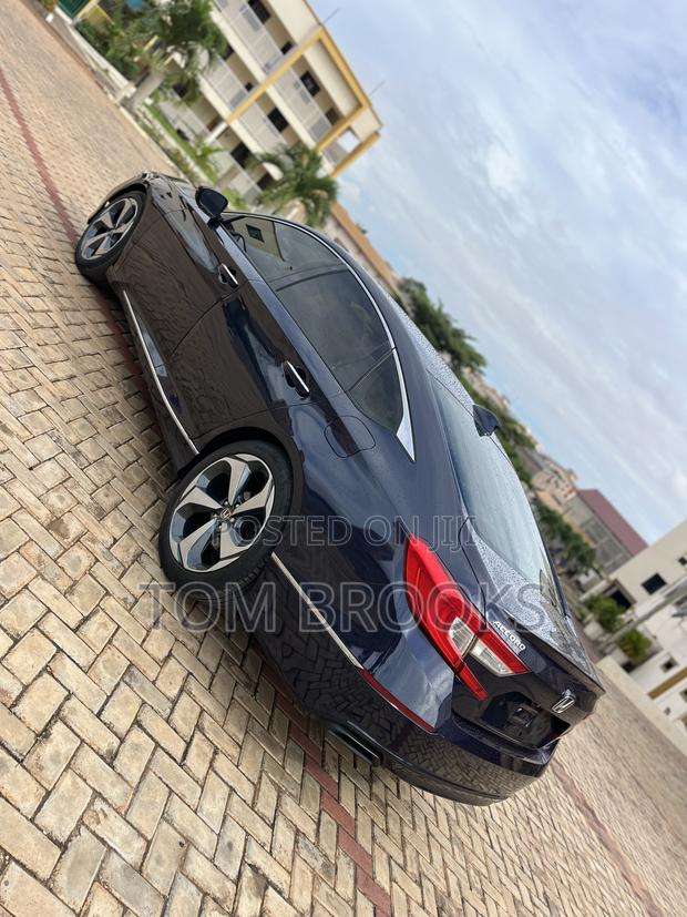 Honda Accord Touring 2018 Blue