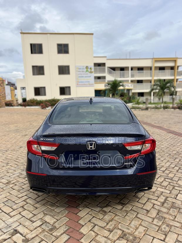 Honda Accord Touring 2018 Blue