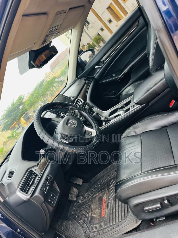 Honda Accord Touring 2018 Blue