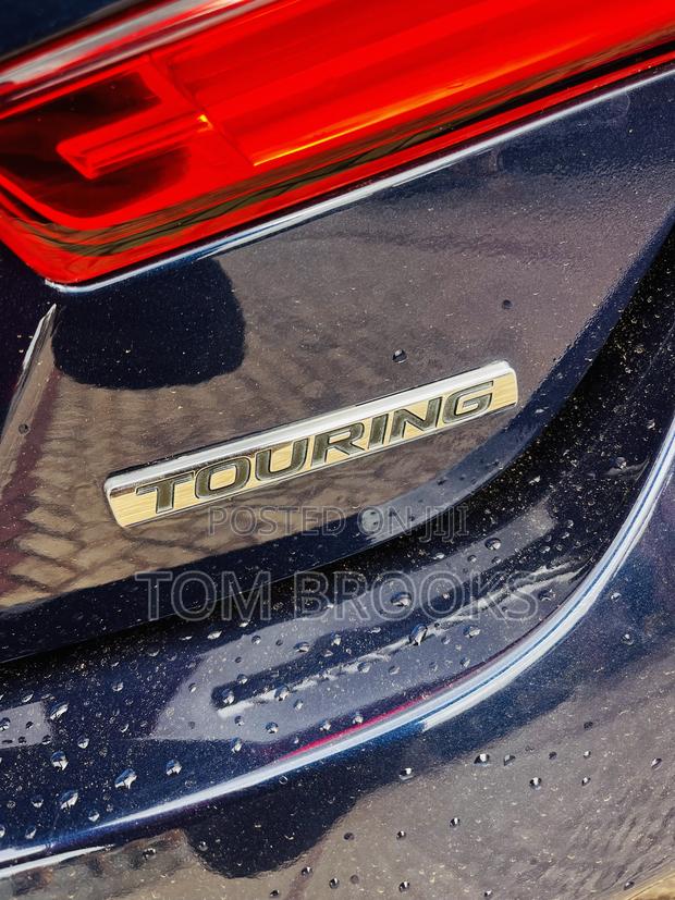 Honda Accord Touring 2018 Blue