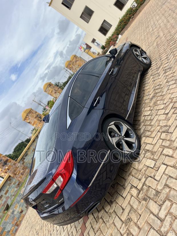 Honda Accord Touring 2018 Blue