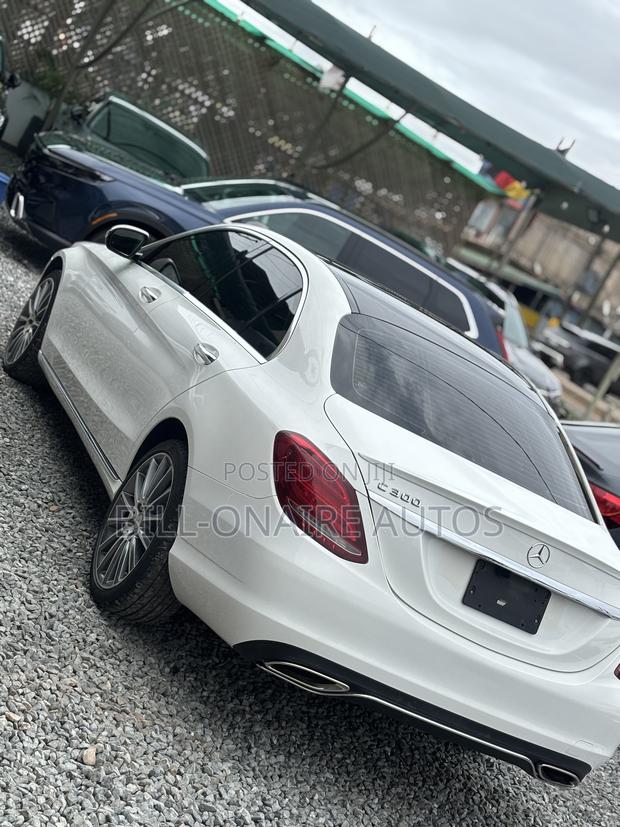 Mercedes-Benz C300 Luxury 4Matic Sedan AWD (2.0L 4cyl 7A) 2016 White photo 6