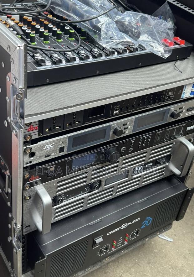 Fully Loaded Amplifier Rack · Photo 4