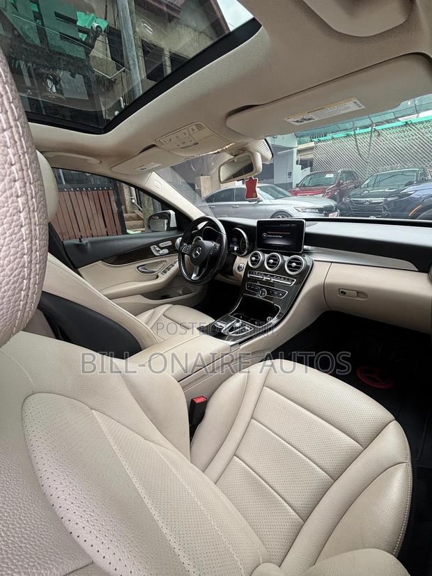 Mercedes-Benz C300 Luxury 4Matic Sedan AWD (2.0L 4cyl 7A) 2016 White photo 2