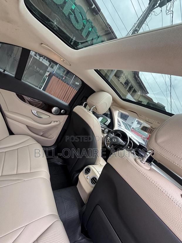 Mercedes-Benz C300 Luxury 4Matic Sedan AWD (2.0L 4cyl 7A) 2016 White photo 4