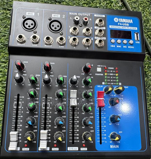 Yamaha Mg10xu Raw Mixer Console · Photo 3