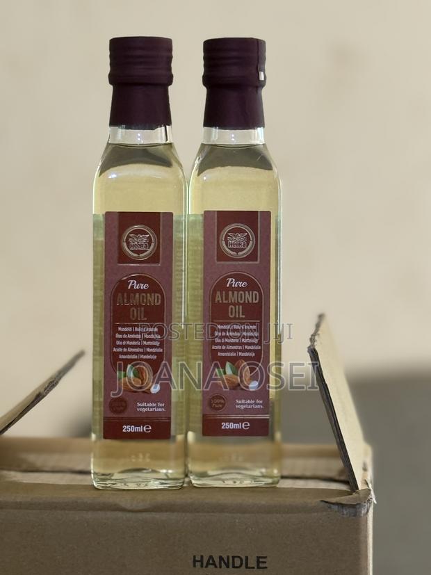 Almond Oil photo 2