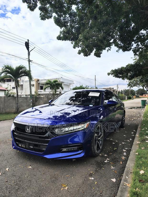 Honda Accord Sport (2.0L 4cyl Turbo 10A) 2019 Blue