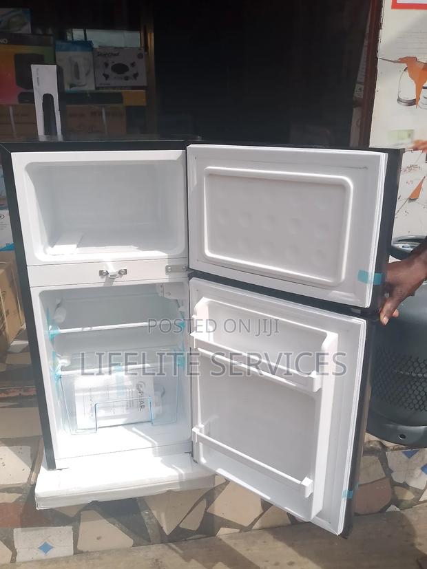 56litres Fridge 2 Doors Table Top