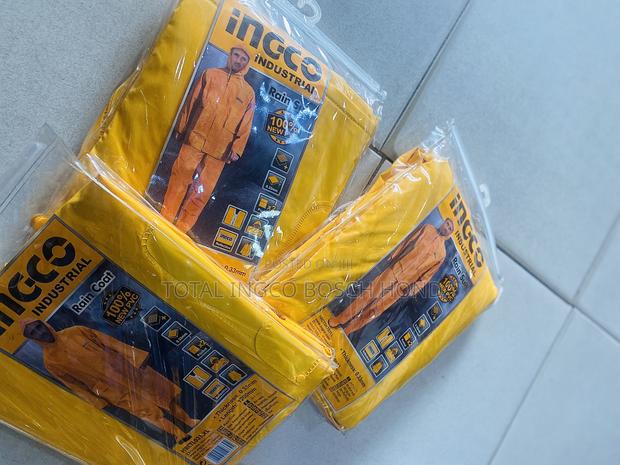 100% PVC Water Proof Rain Coat · Photo 4