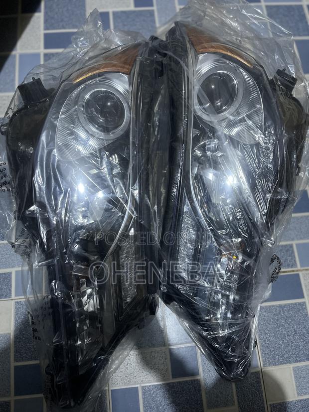 Toyota Rav4 2014 Headlight Tyc Original