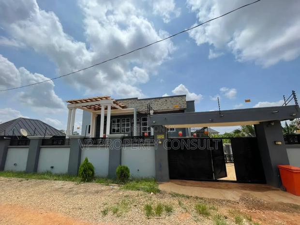 Furnished 6bdrm House in Atwima Nwabiagya for sale · Photo 3