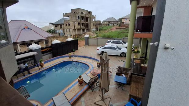 Furnished 6bdrm House in Kumasi Metropolitan for sale · Photo 3