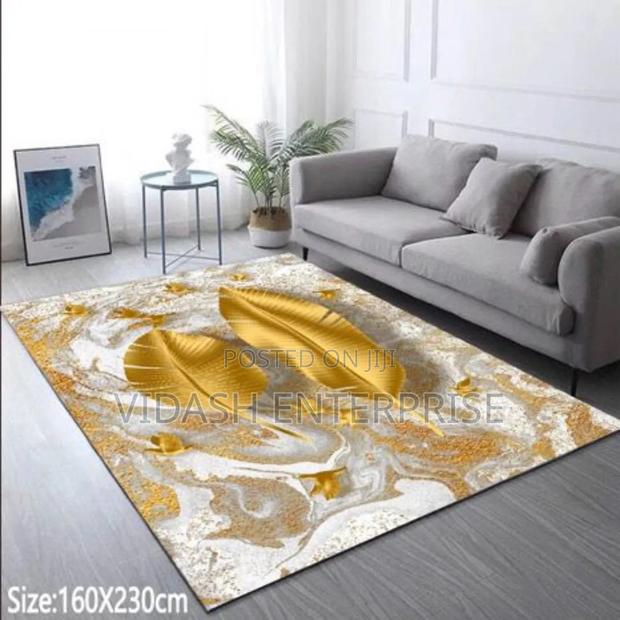 Sophisticated Style: Elevator Your Home Decor. Size 160/230cm