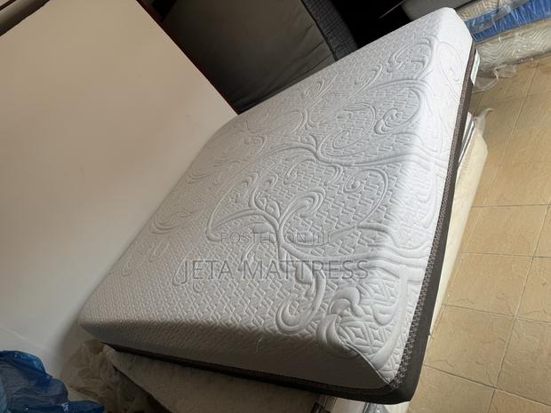 Super Contouring King Size Mattress( 76/80/14) photo 5