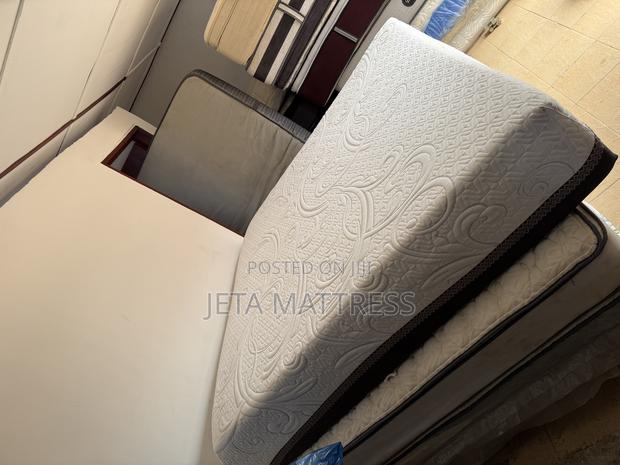 Super Contouring King Size Mattress( 76/80/14) photo 2