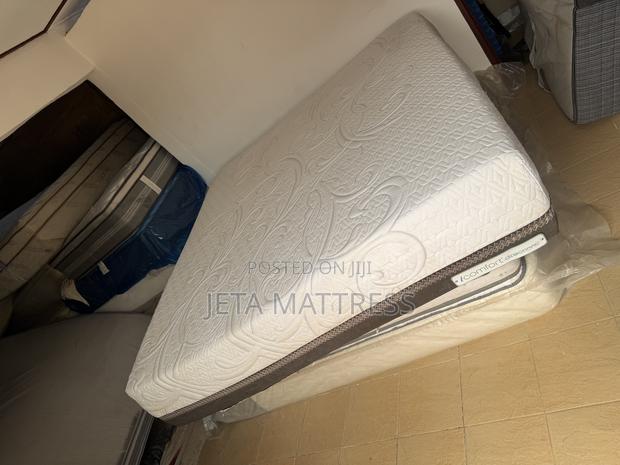 Super Contouring King Size Mattress( 76/80/14) photo 3