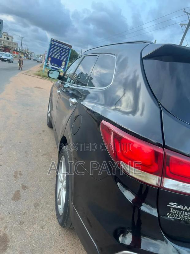 Hyundai Santa Fe SE AWD 2017 Black