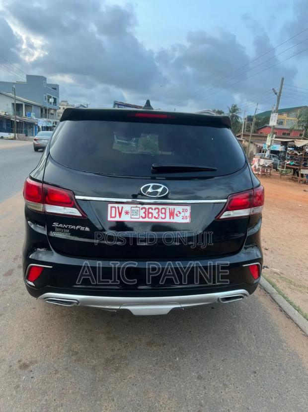 Hyundai Santa Fe SE AWD 2017 Black