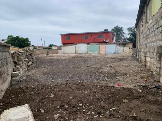 1 Plot of Land for Sale at South Labadi Estate · Photo 1