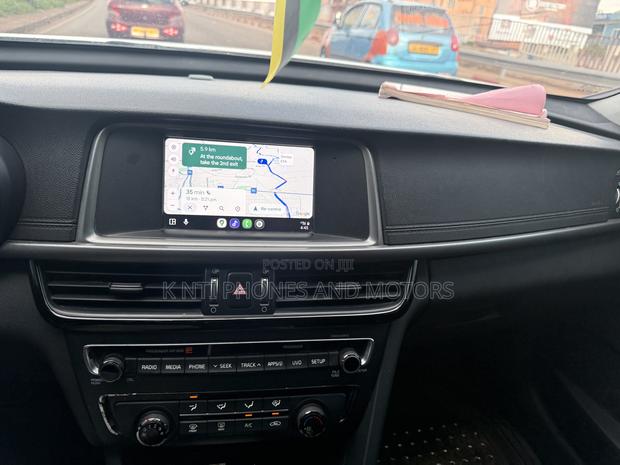 Kia Optima EX 2018 White photo 2