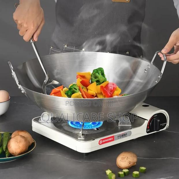 Stainless Steel 38cm Non Stick Wok · Photo 3