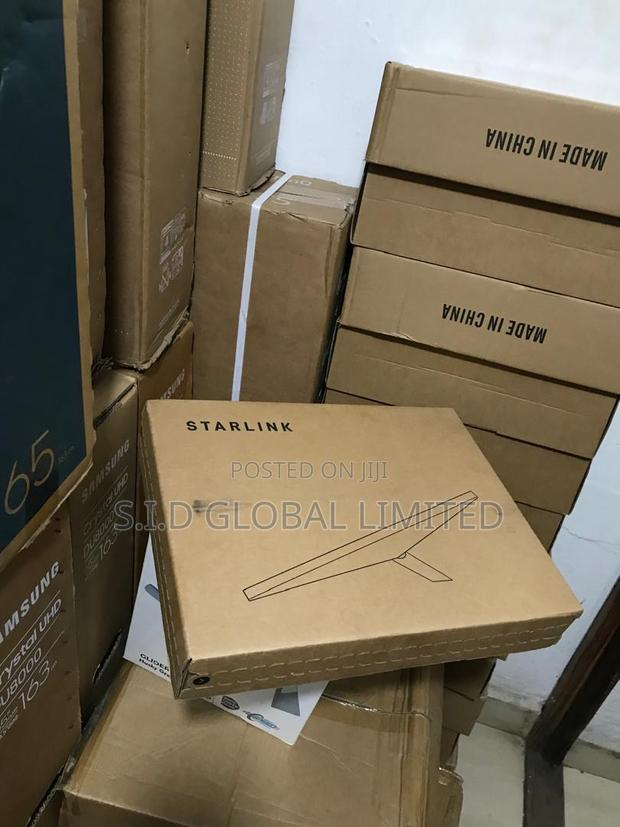 Get Online in Minutes on Starlink Mini Kit · Photo 2
