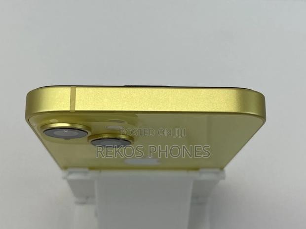 New Apple iPhone 14 128 GB Yellow photo 5