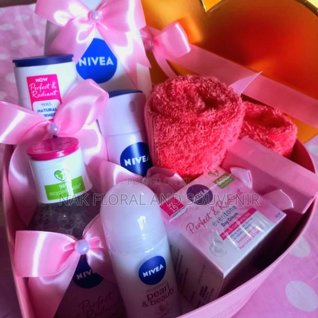 Hamper and Gift Packages