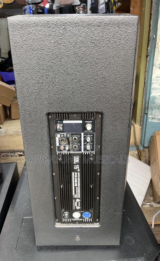 JBL Active 15inches Speakers Original · Photo 4