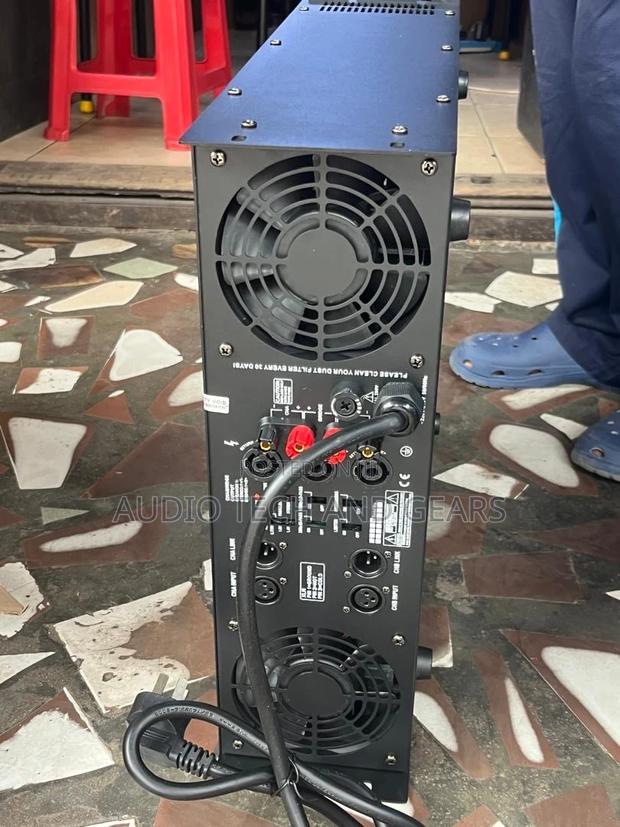 Crest Audio Ca20 Bass Amplifier · Photo 4