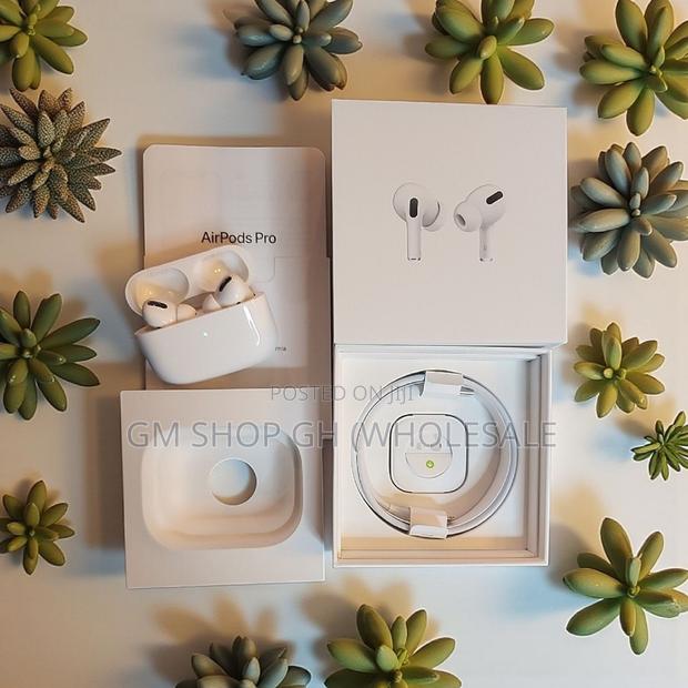 2nd Generation Pro 2 Airpods (45677) · Photo 3