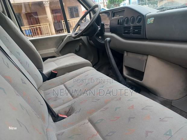 Volkswagen LT 2000 Beige