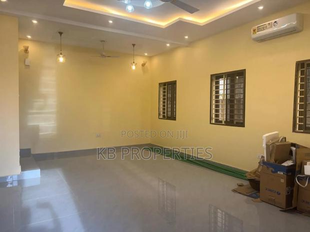 6bdrm House in Kb Properties, Spintex for rent · Photo 4