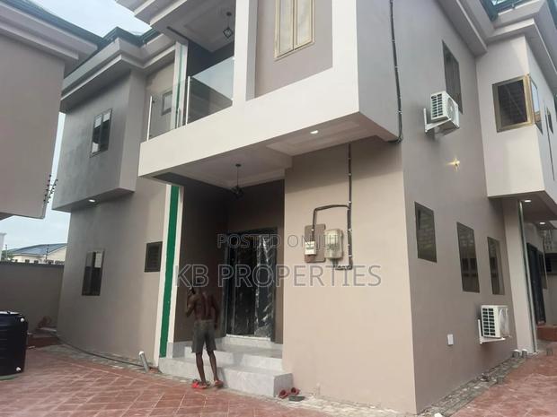 6bdrm House in Kb Properties, Spintex for rent · Photo 2