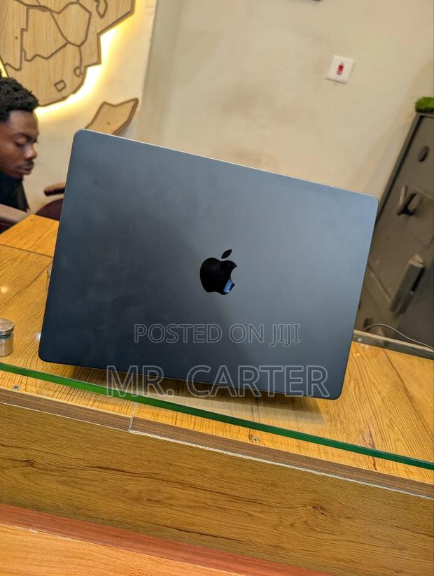 New Apple MacBook Pro 2024 M4 Max 14-Inch 36GB Apple M4 Max SSD 1T photo 7