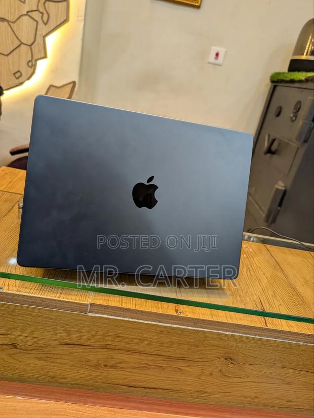 New Apple MacBook Pro 2024 M4 Max 14-Inch 36GB Apple M4 Max SSD 1T photo 8