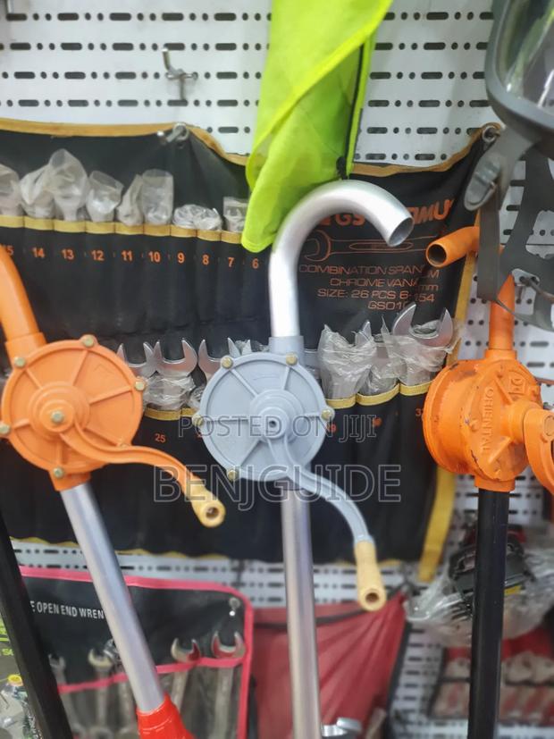 Manual Hand Oil Pump · Photo 3