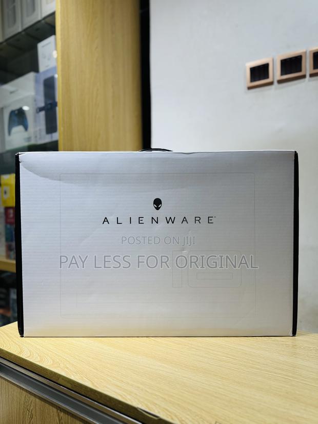 New Laptop Dell Alienware M18 R2 32GB Intel Core i9 SSD 1T photo 7