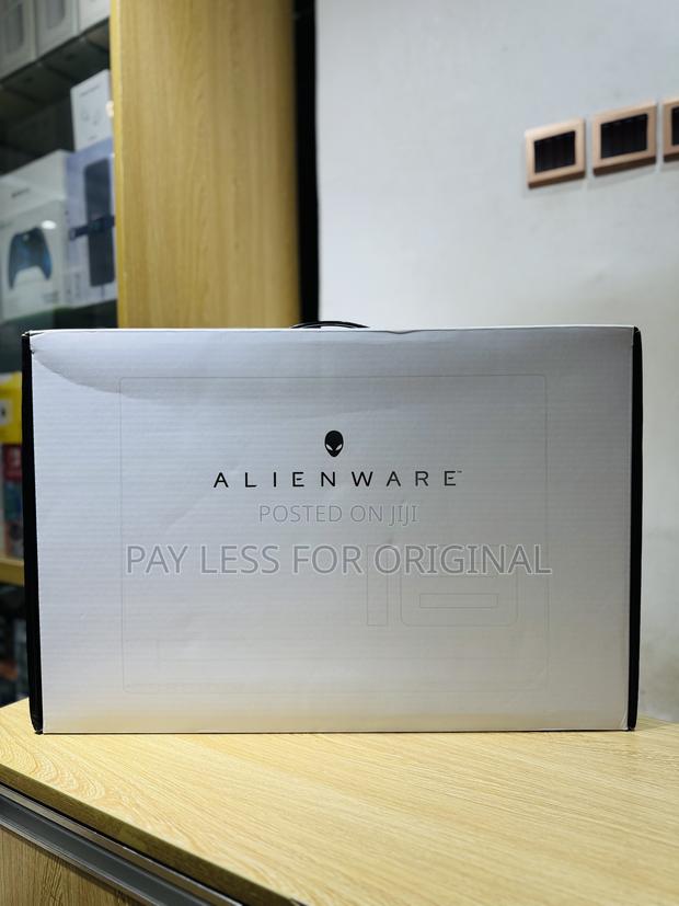 New Laptop Dell Alienware M18 R2 32GB Intel Core i9 SSD 1T photo 6