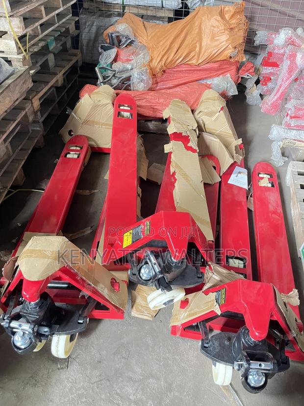 3000kg Heavy Duty Manual Hydraulic Hand Pallet Truck photo 4