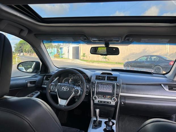 Toyota Camry SE 4dr Sedan (2.5L 4cyl 6A) 2014 Black