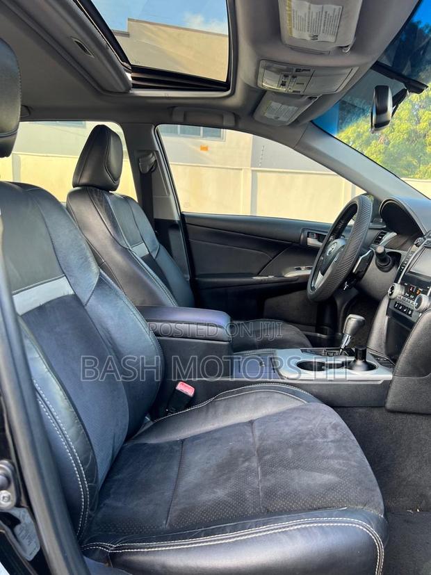 Toyota Camry SE 4dr Sedan (2.5L 4cyl 6A) 2014 Black