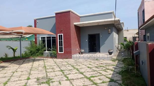 Furnished 3bdrm House in Amasaman for sale · Photo 1