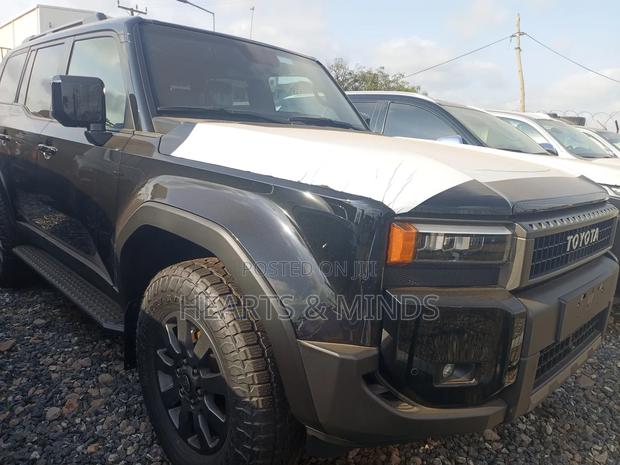 New Toyota Land Cruiser Prado 2.8 2025 Black photo 4