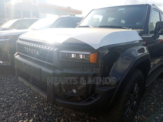New Toyota Land Cruiser Prado 2.8 2025 Black photo 5
