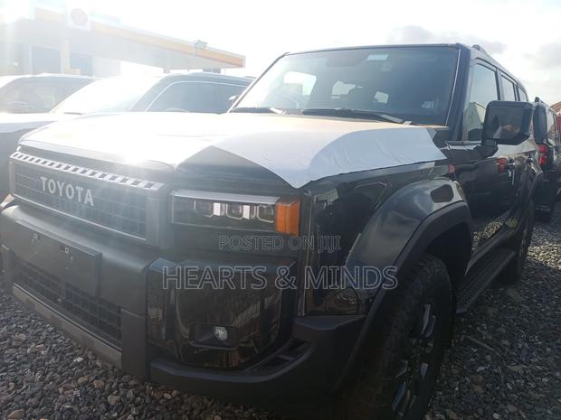 New Toyota Land Cruiser Prado 2.8 2025 Black photo 6